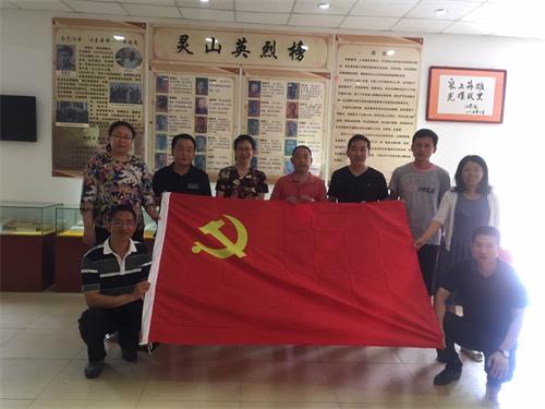 点击这里用新窗口浏览图片